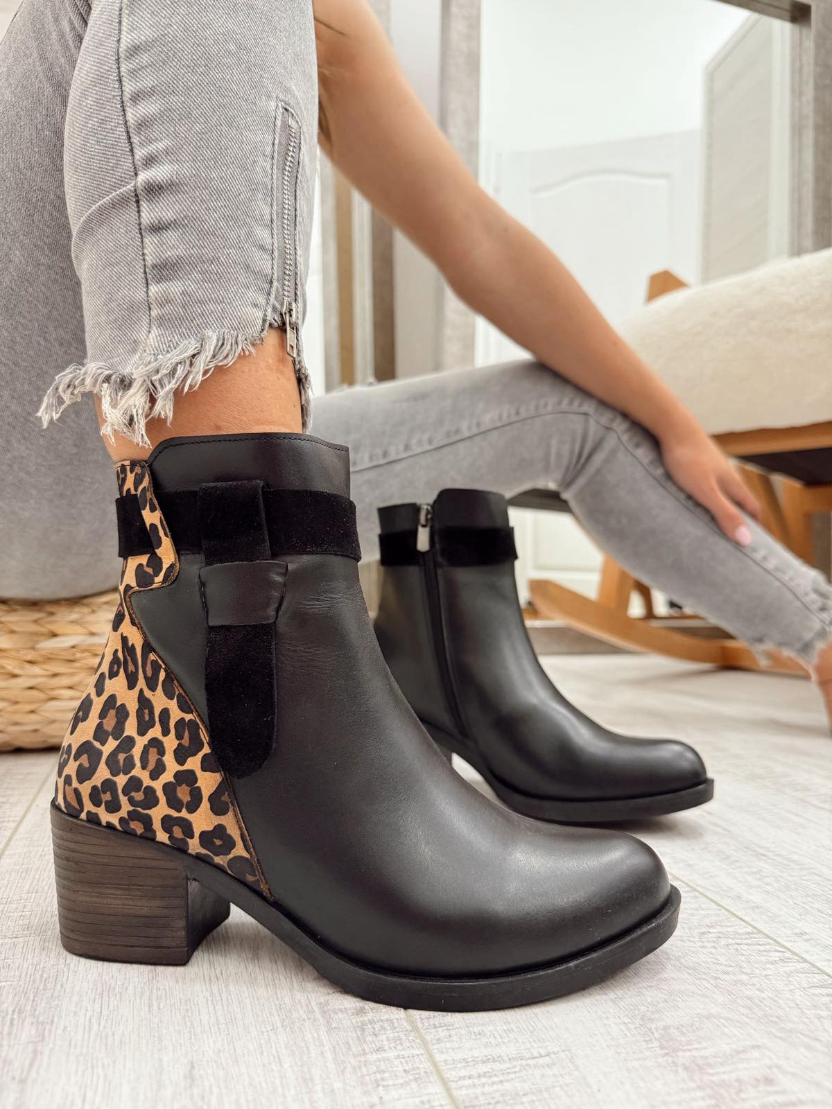 Lederstiefeletten F636 - SCHWARZ