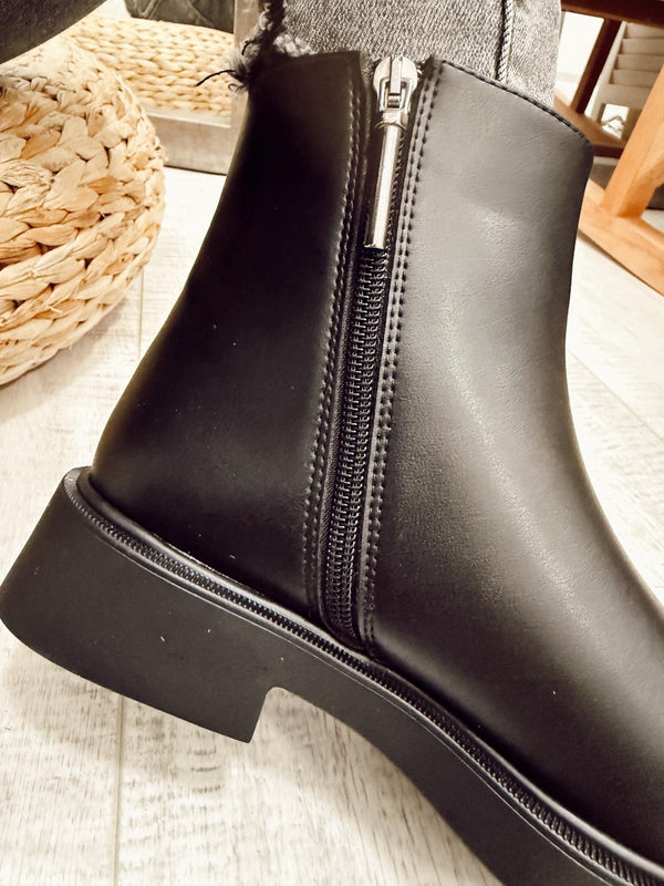 Women half boots F550 - BLACK