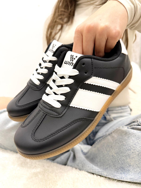 Women sneakers F996 - BLACK