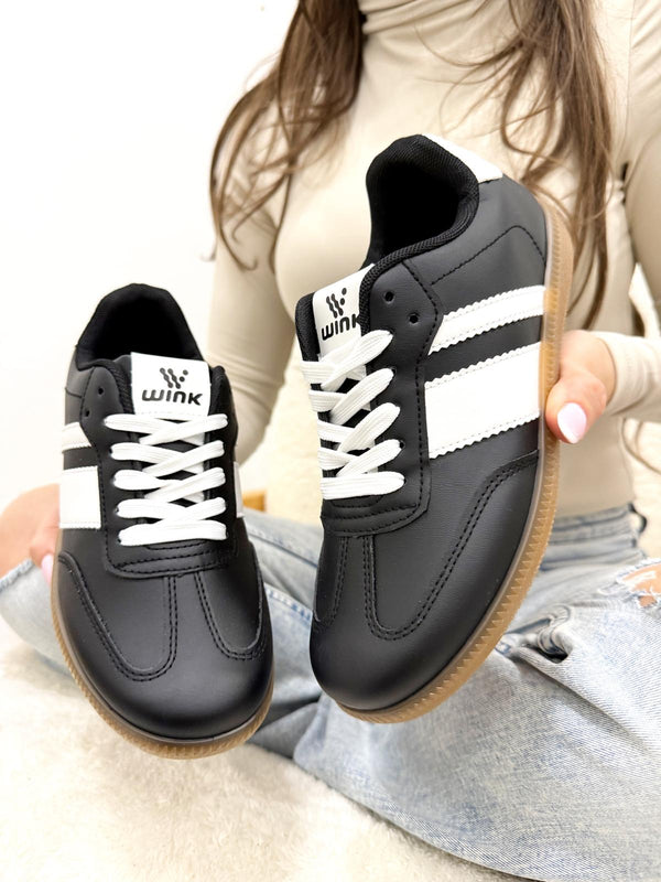 Women sneakers F996 - BLACK