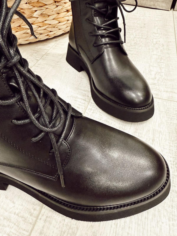 Women booties F491 - BLACK