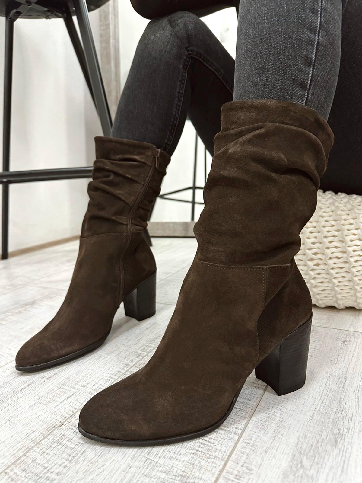 Leather booties F801 - BROWN