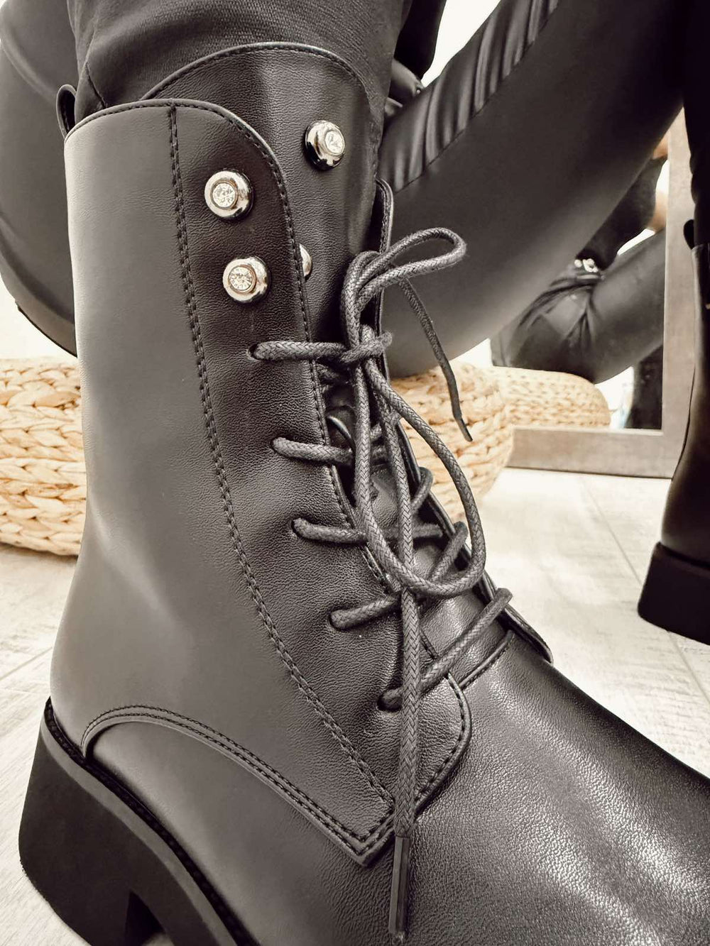 Damen Stiefeletten F491 - SCHWARZ