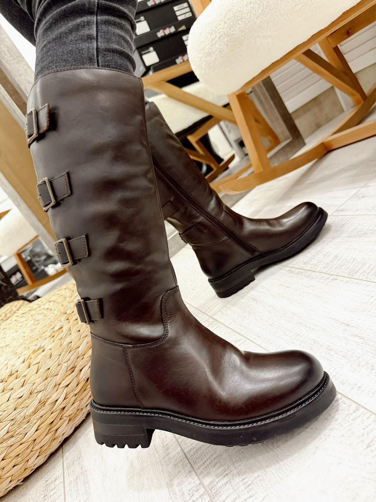 Leather boots F865 - BROWN