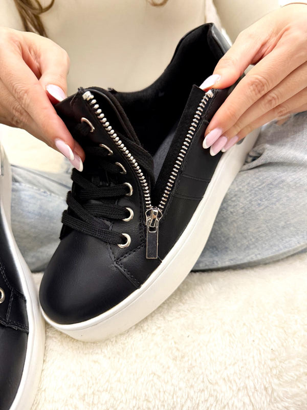 Women sneakers F990 - BLACK