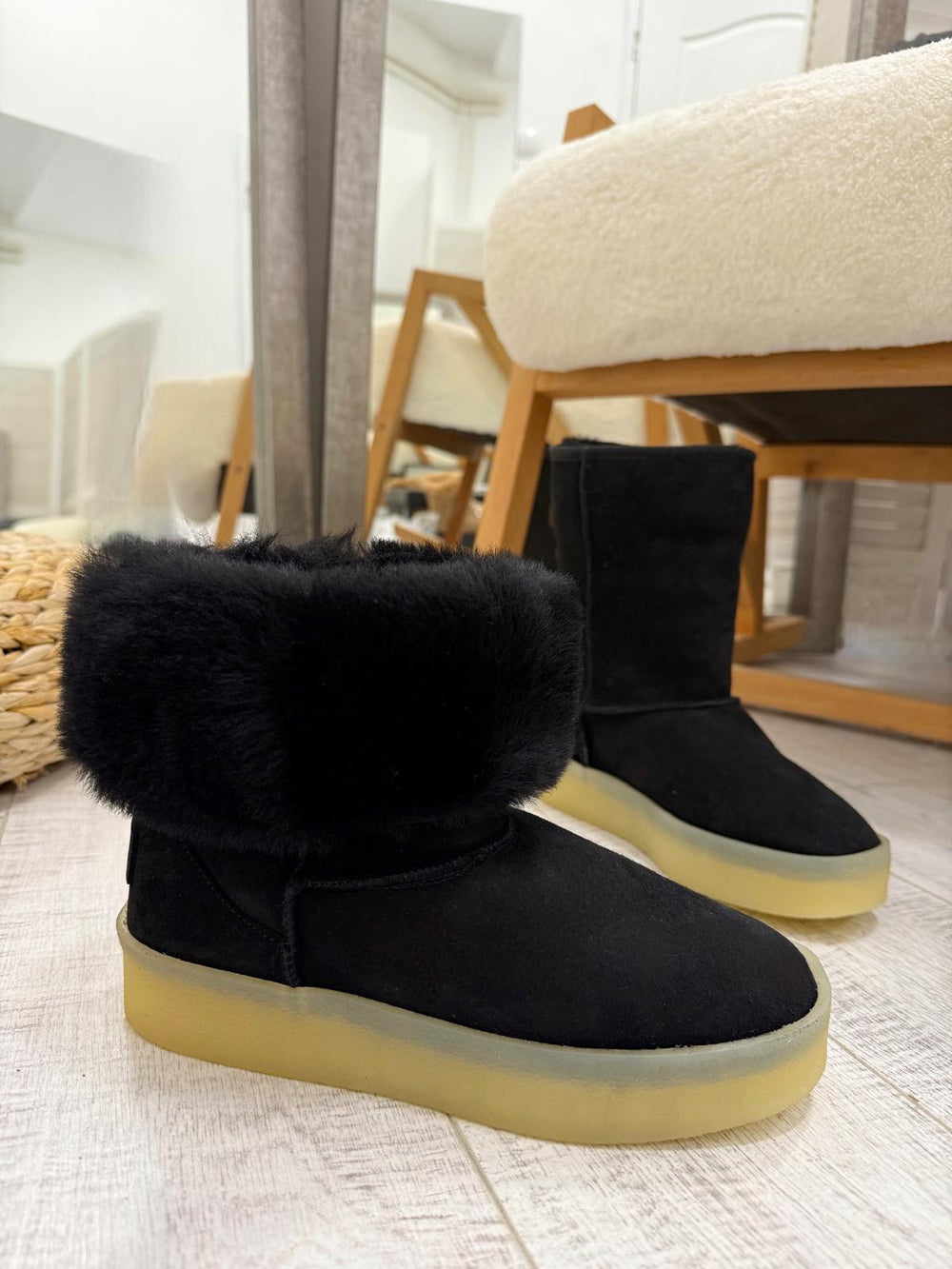 Leather booties F667 - BLACK