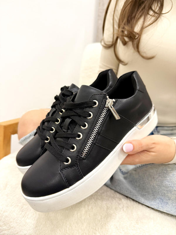 Women sneakers F990 - BLACK