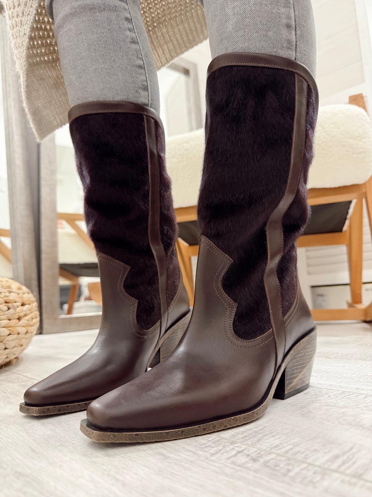 Leather booties F662 - BROWN
