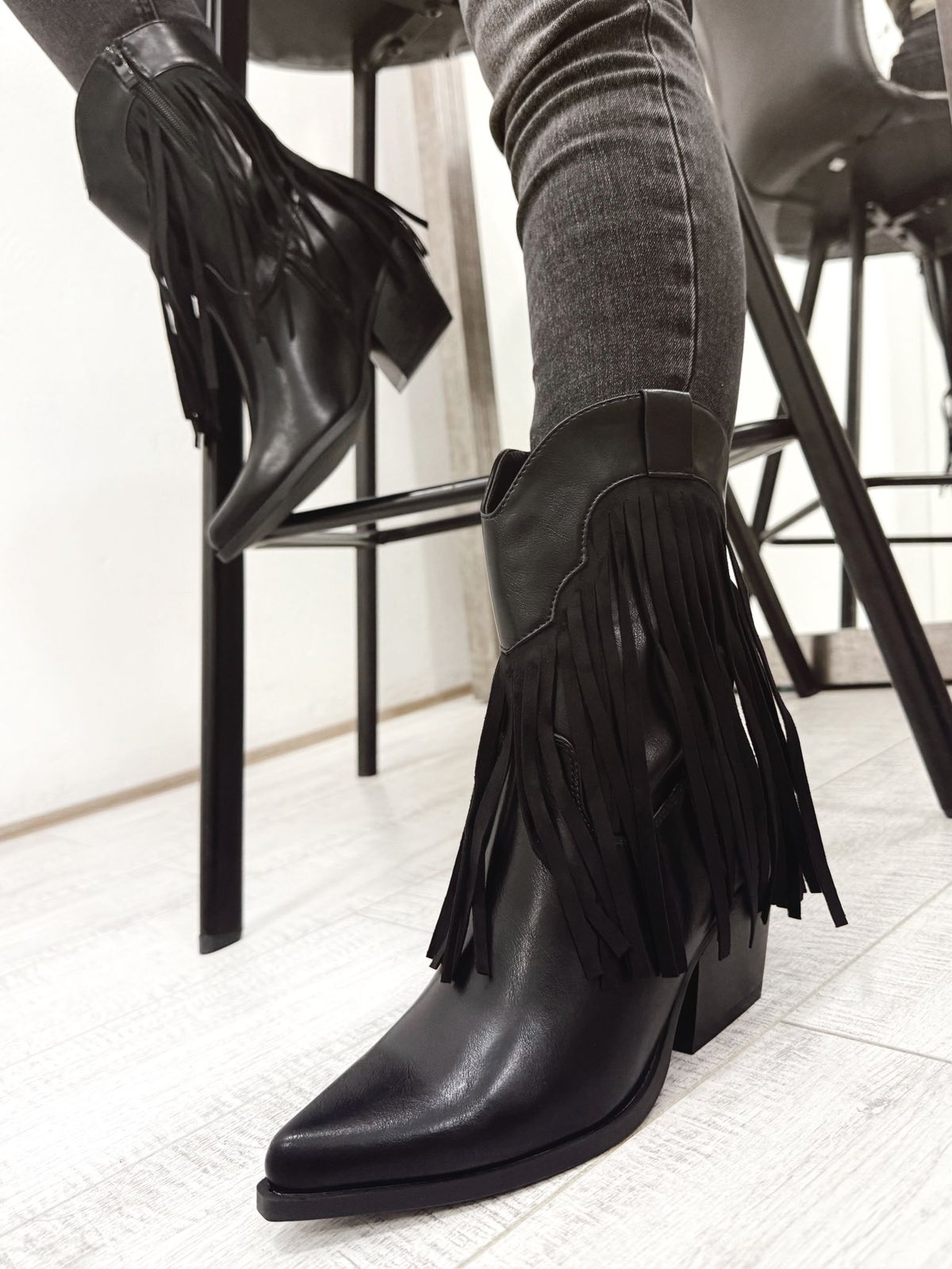 Women half boots F792 - BLACK