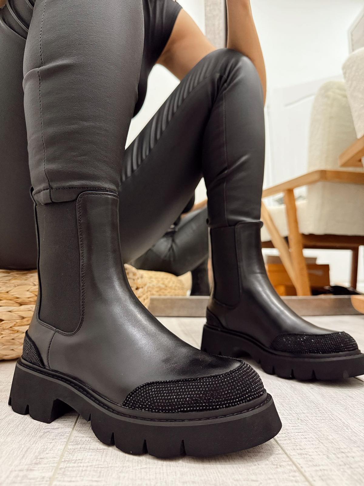 Women half boots F495 - BLACK