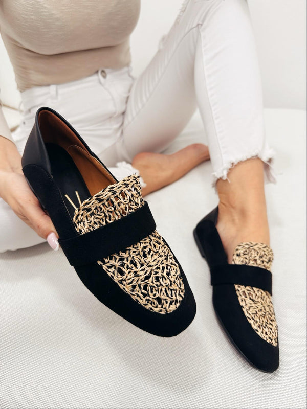 Women flats F102 - BLACK