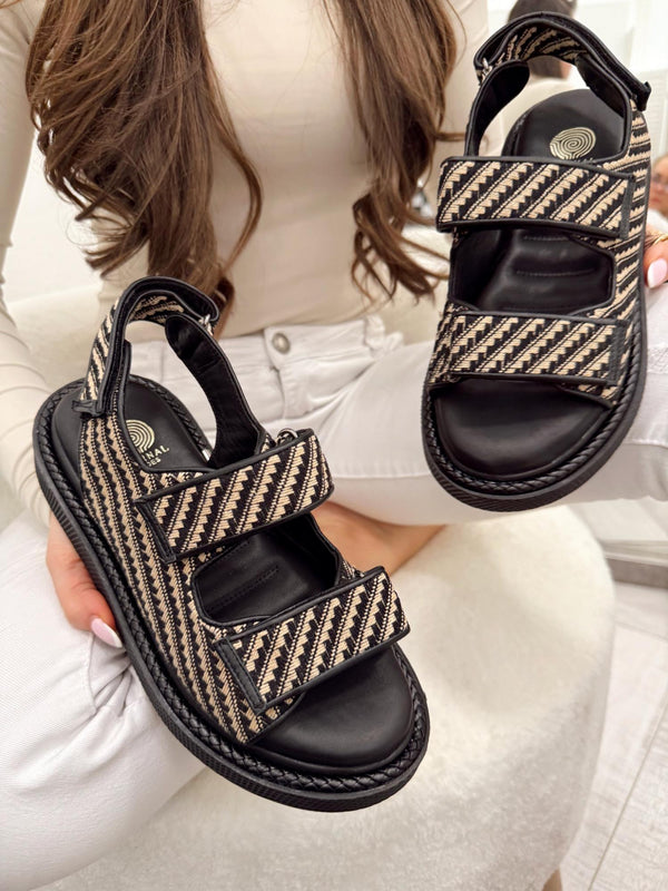 Leather sandals G154 - BLACK
