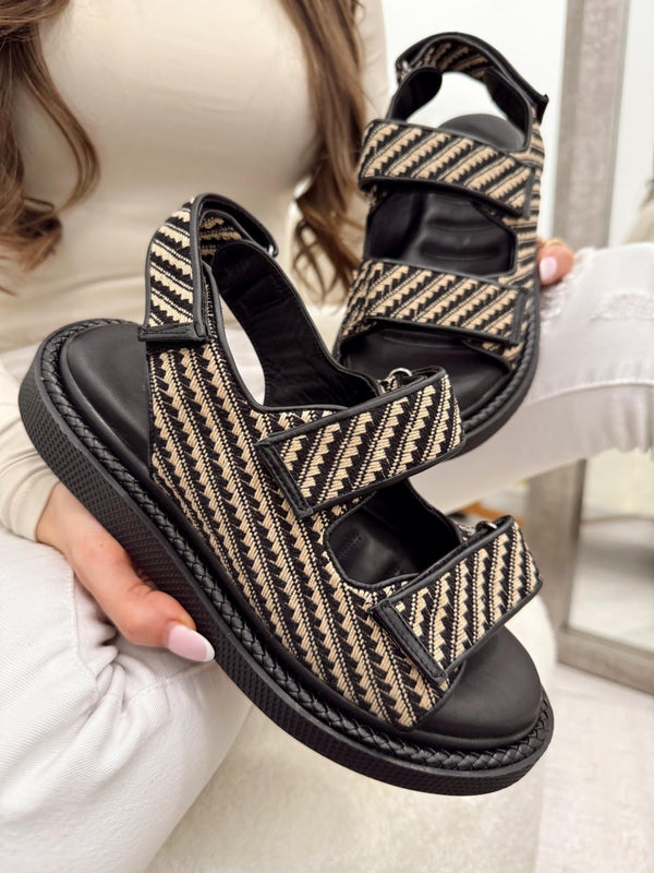 Leather sandals G154 - BLACK