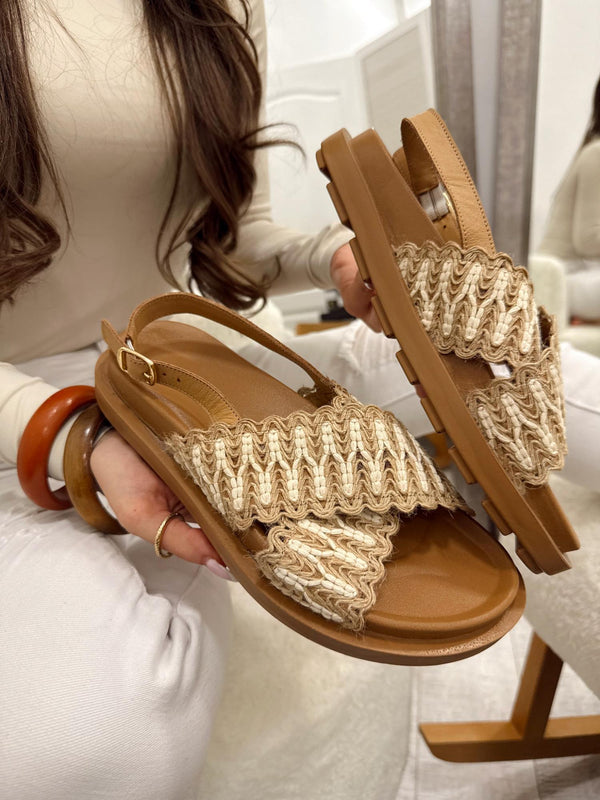 Leather sandals G152 - CAMEL