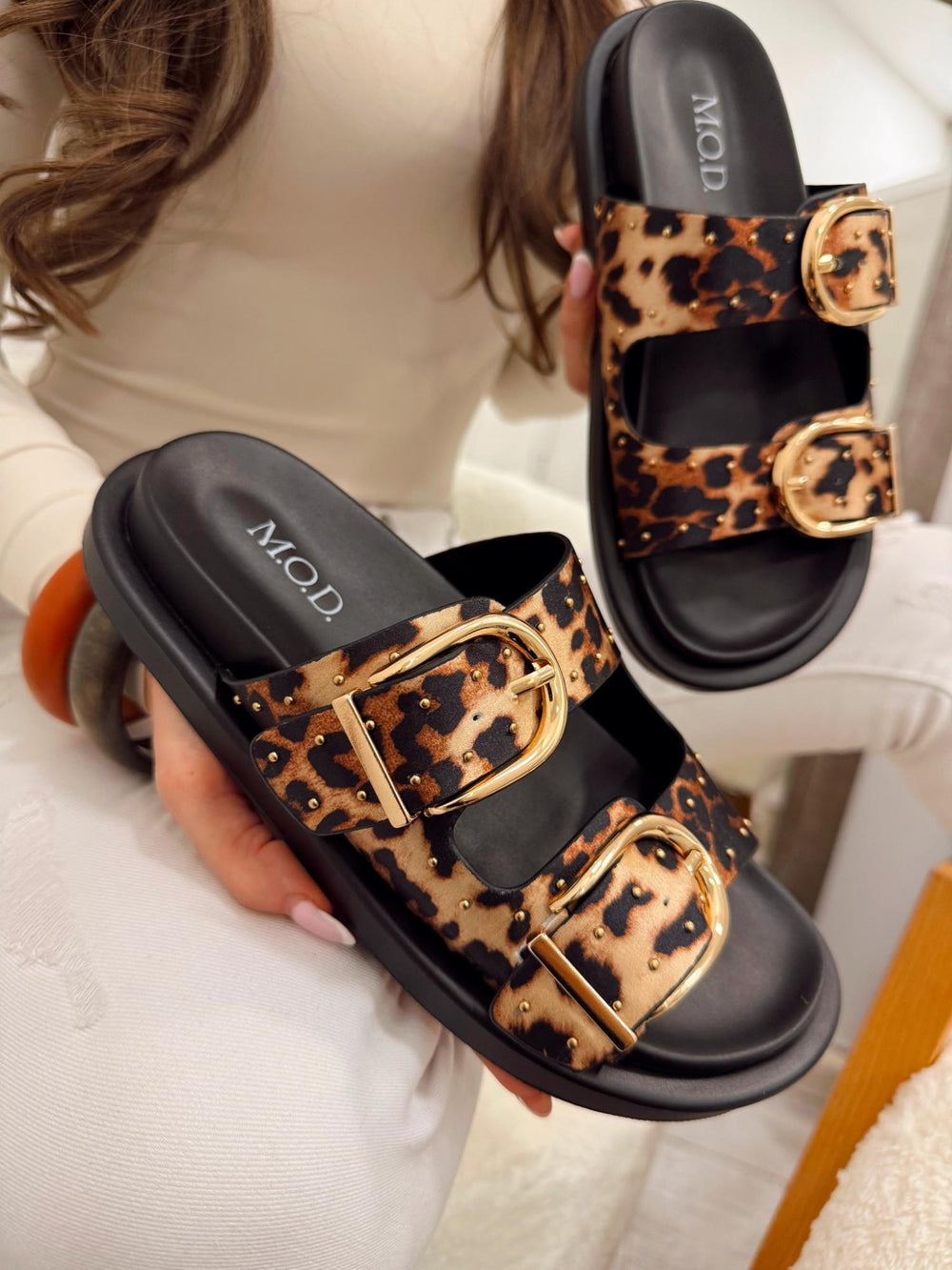 Women Slippers and Mules G105 - LEOPARD