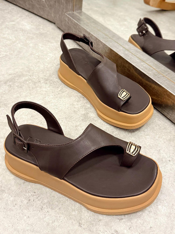 Leather sandals G135 - BROWN