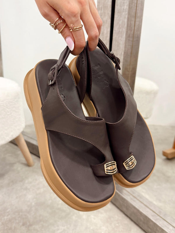 Leather sandals G135 - BROWN