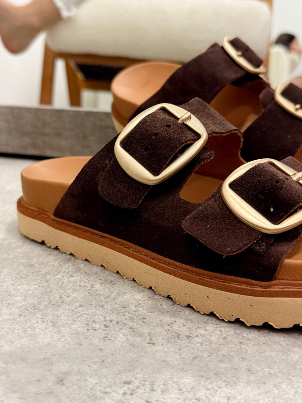 Leather slippers G141 - BROWN