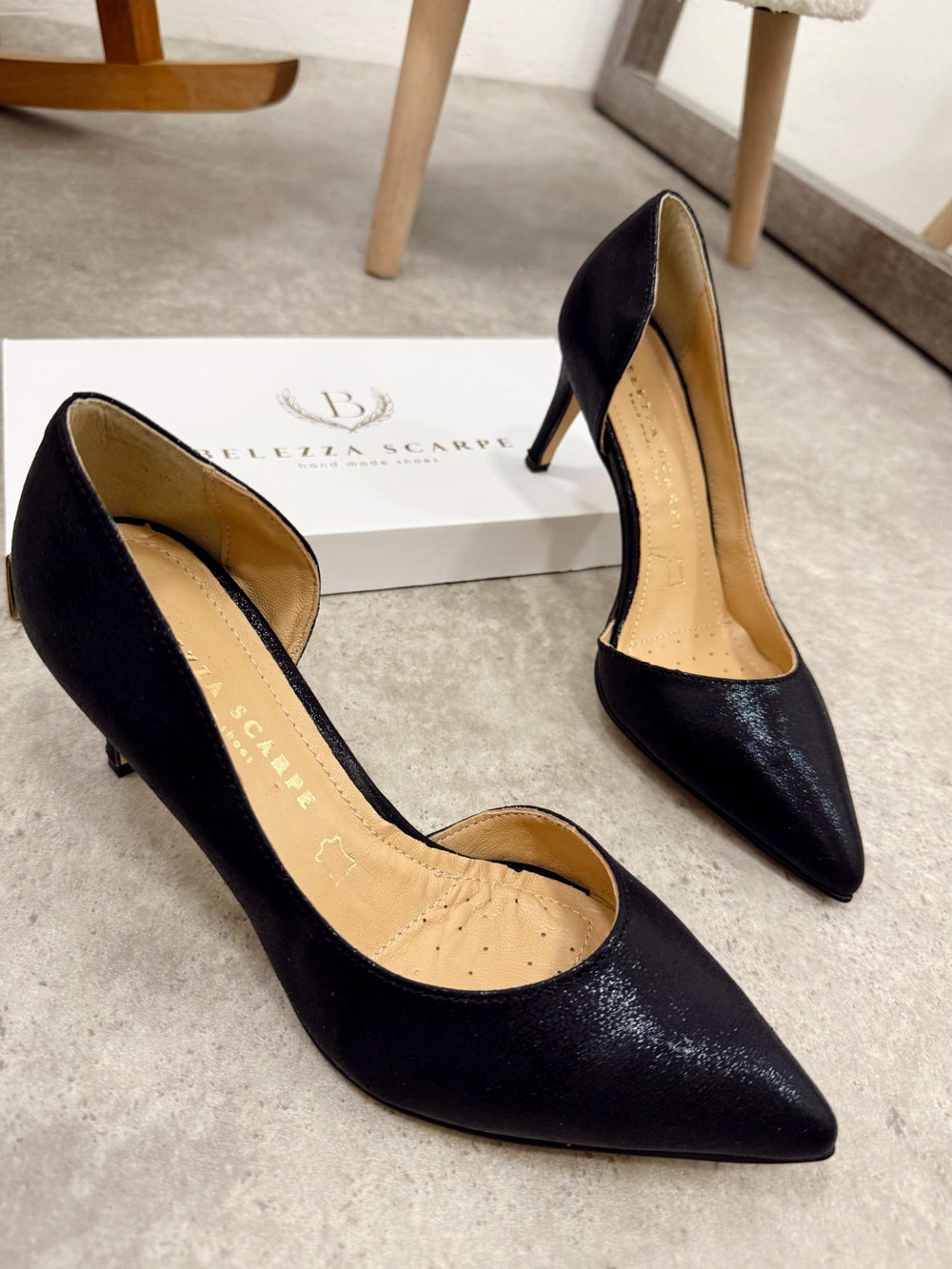 Leather heels G119 - NEAGRĂ