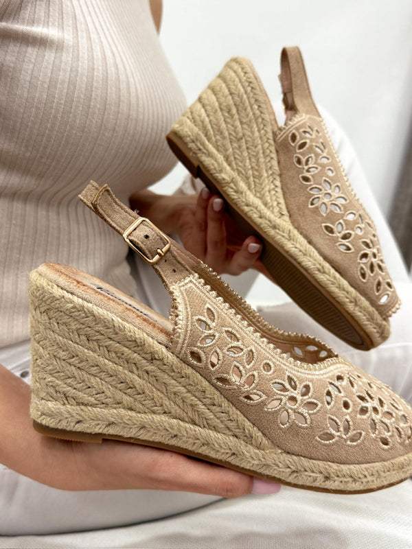 Women sandals G224 - BEIGE