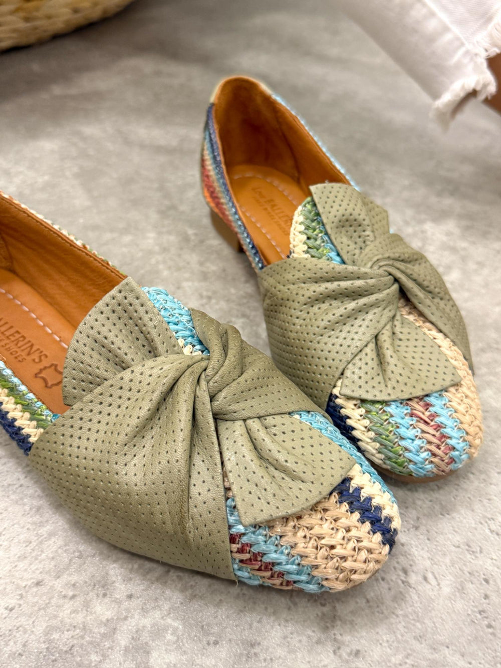 Flache Lederschuhe G418 - MEHRFARBIG