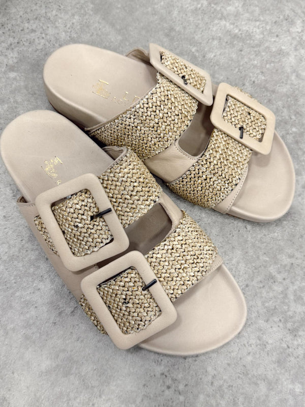 Leather slippers G403 - BEIGE