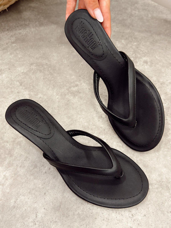 Women Slippers and Mules G515 - BLACK