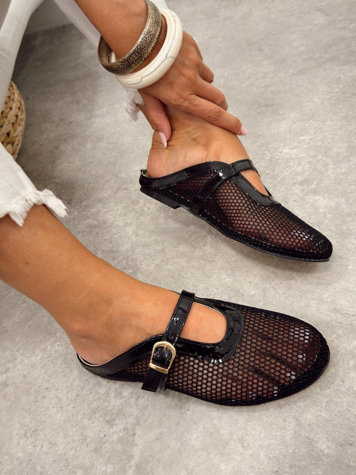 Damen Pantoletten und Mules G504 – SCHWARZ