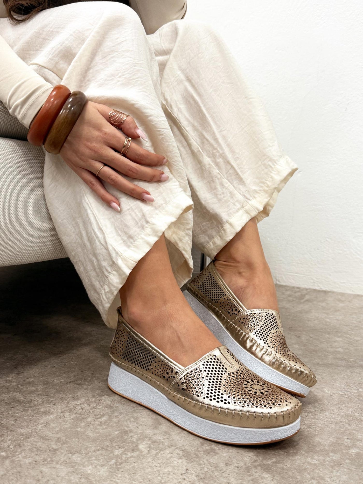 Flache Lederschuhe G166 - GOLD