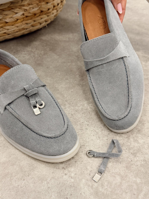 Flat leather shoes G459 - GREY