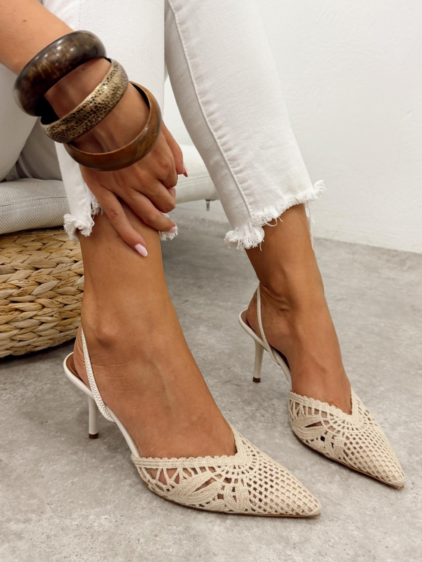 Women sandals G356 - BEIGE