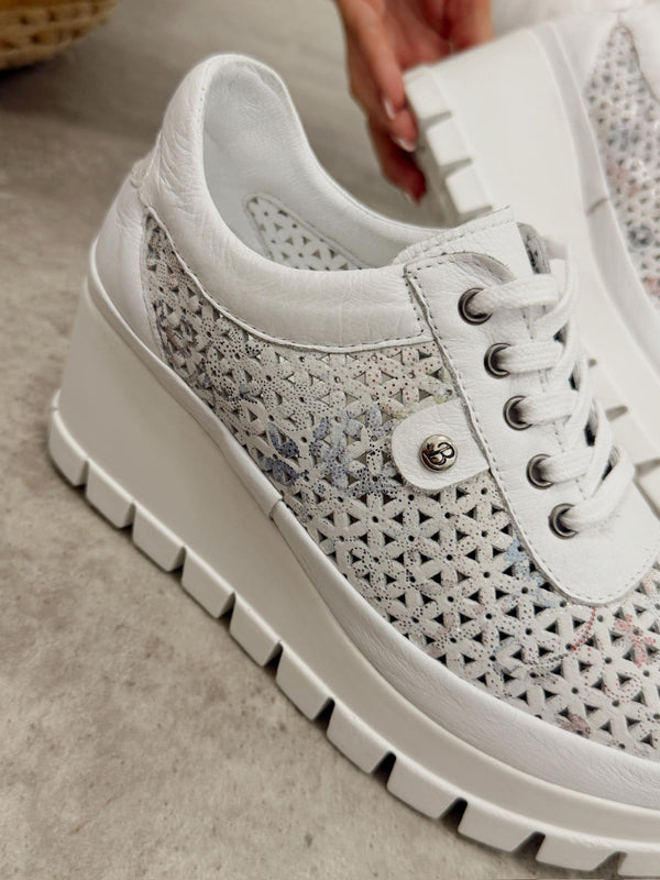 Leather sneakers G458 - WHITE