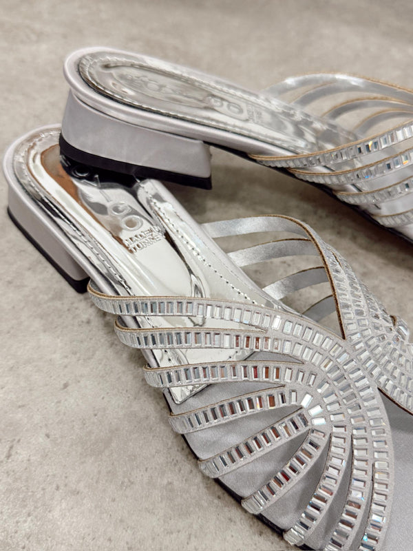 Women Slippers and Mules G480 - SILVER