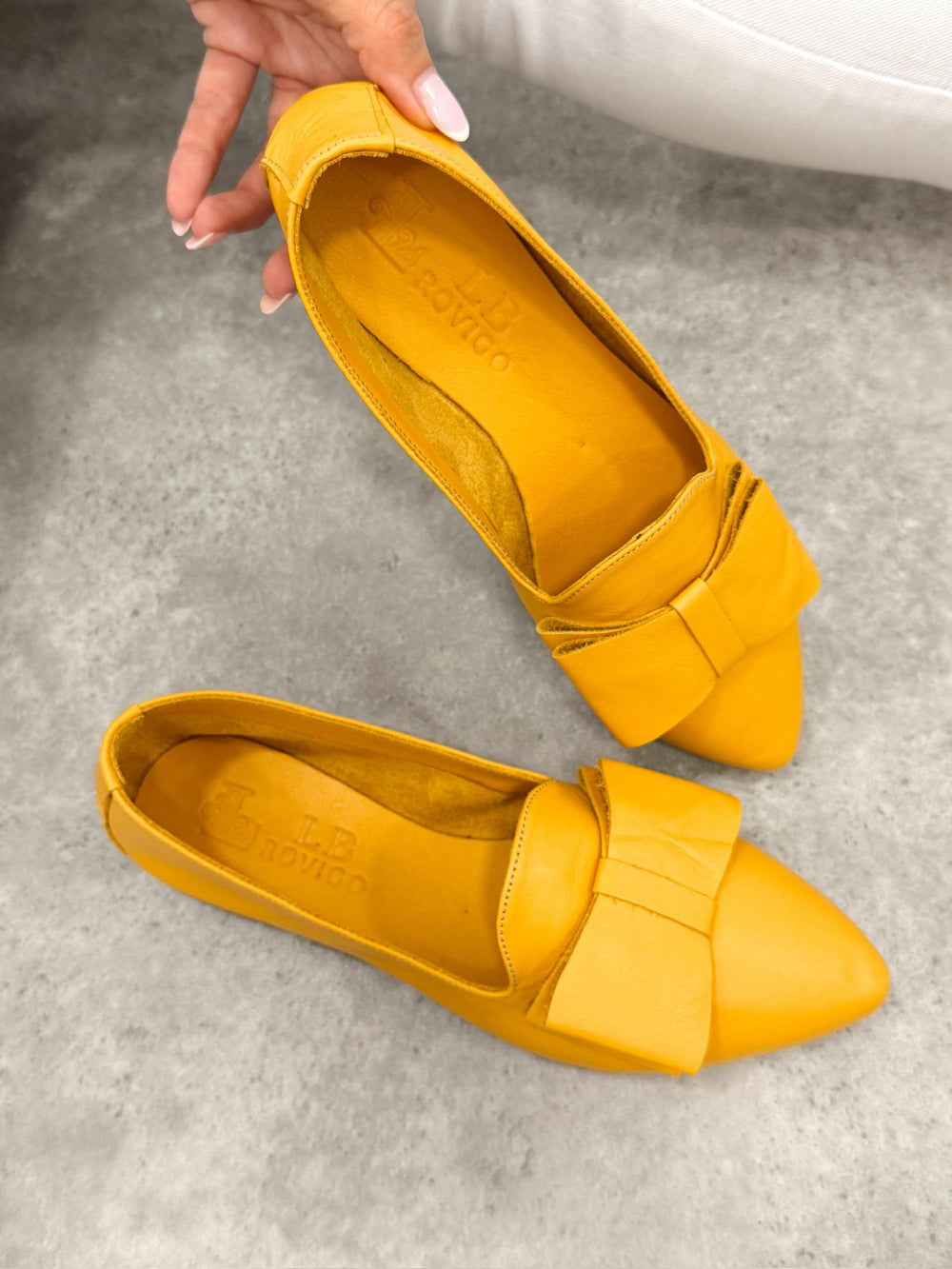 Flache Lederschuhe G395 - GELB
