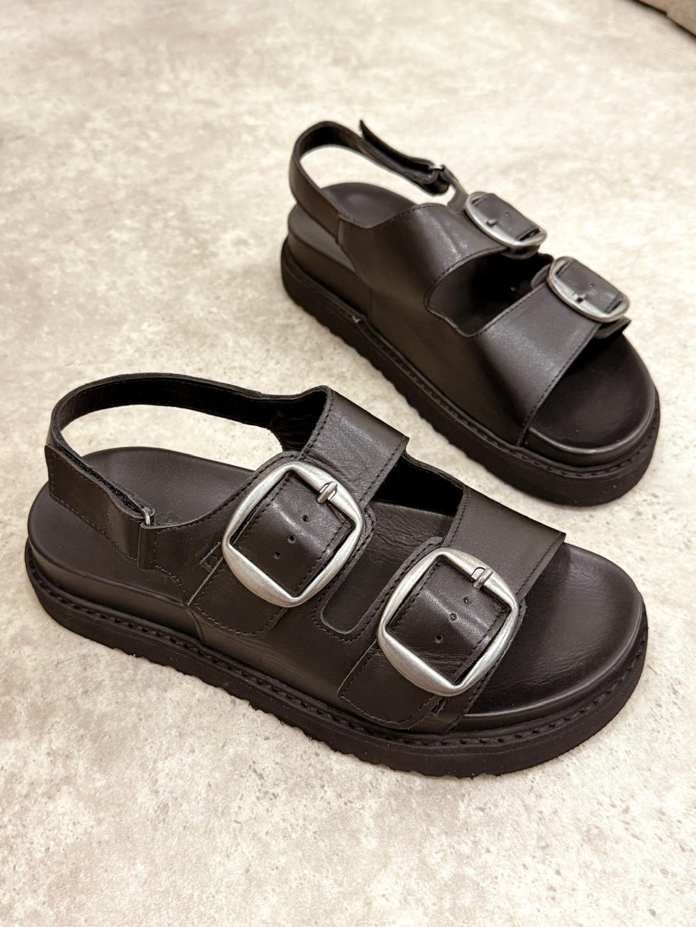 Leather sandals G133 - BLACK