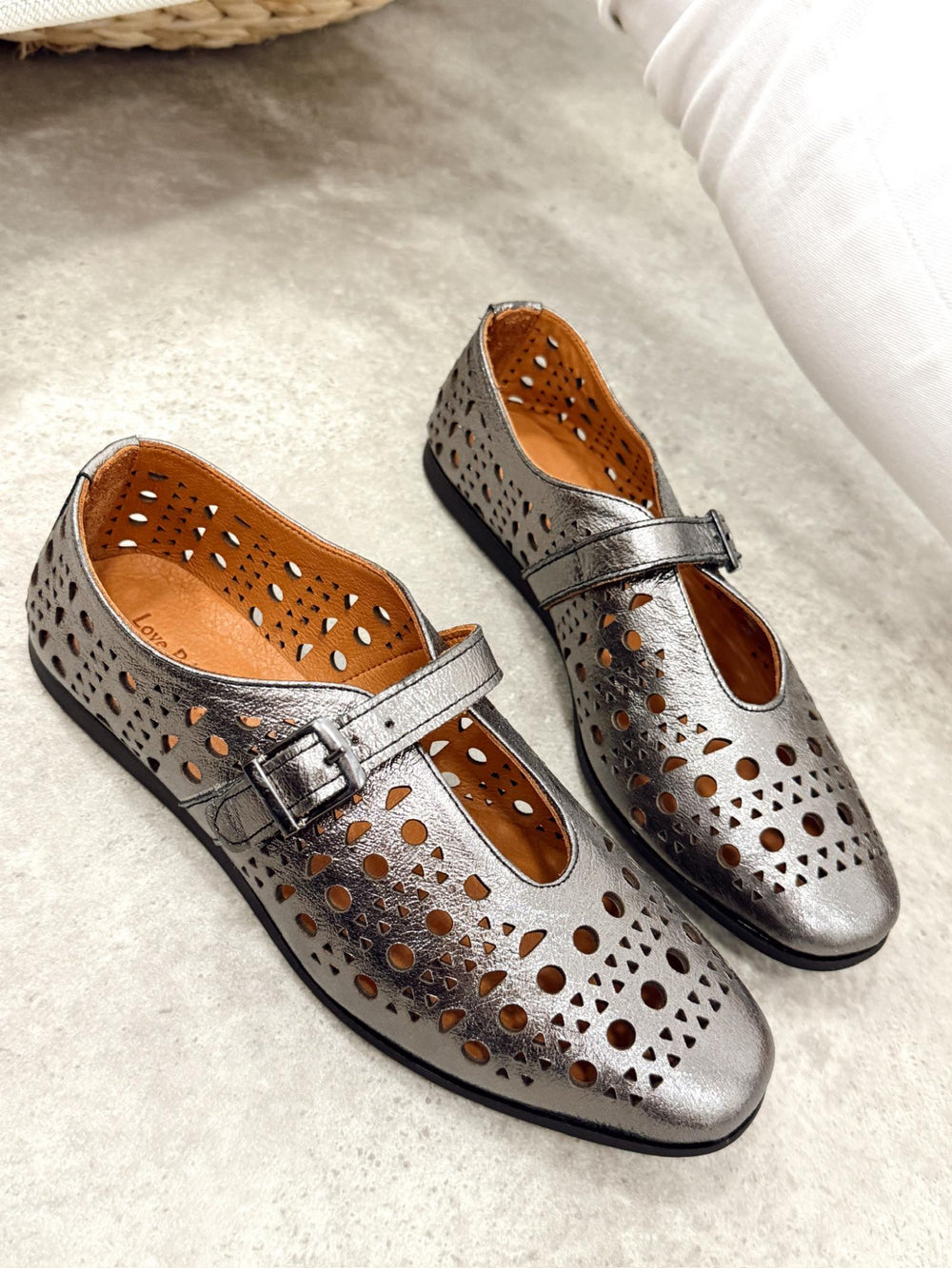 Flat leather shoes G422 - GRAFIT