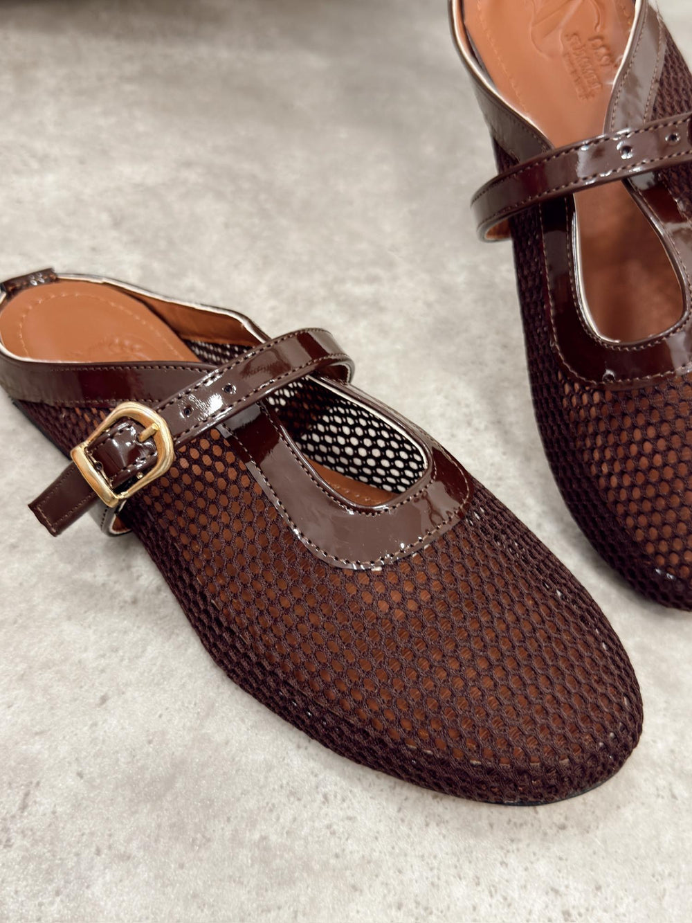 Women Slippers and Mules G504 - BROWN