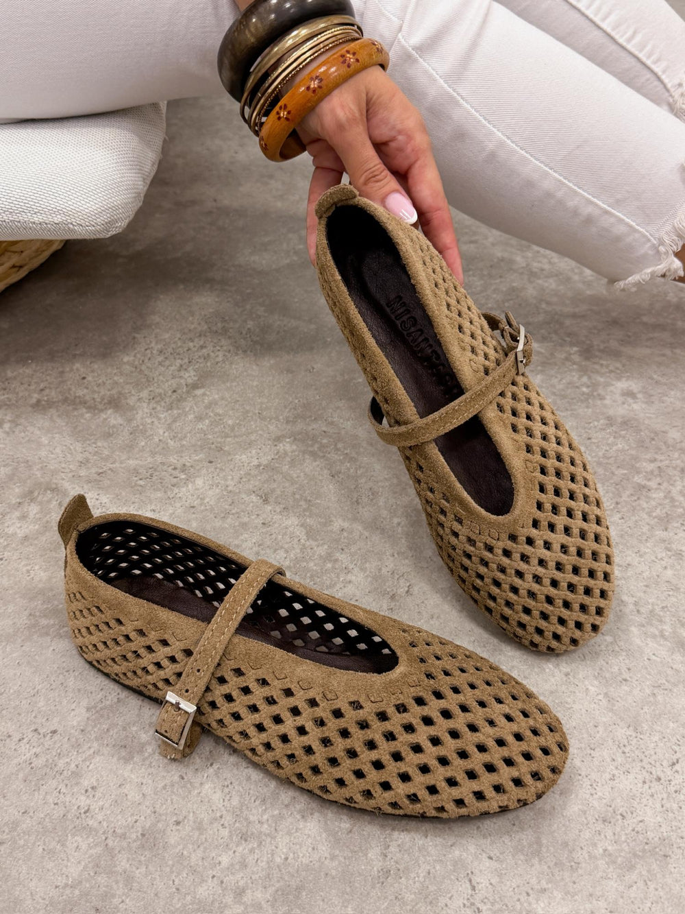 Leather ballet flats G437 - BEIGE