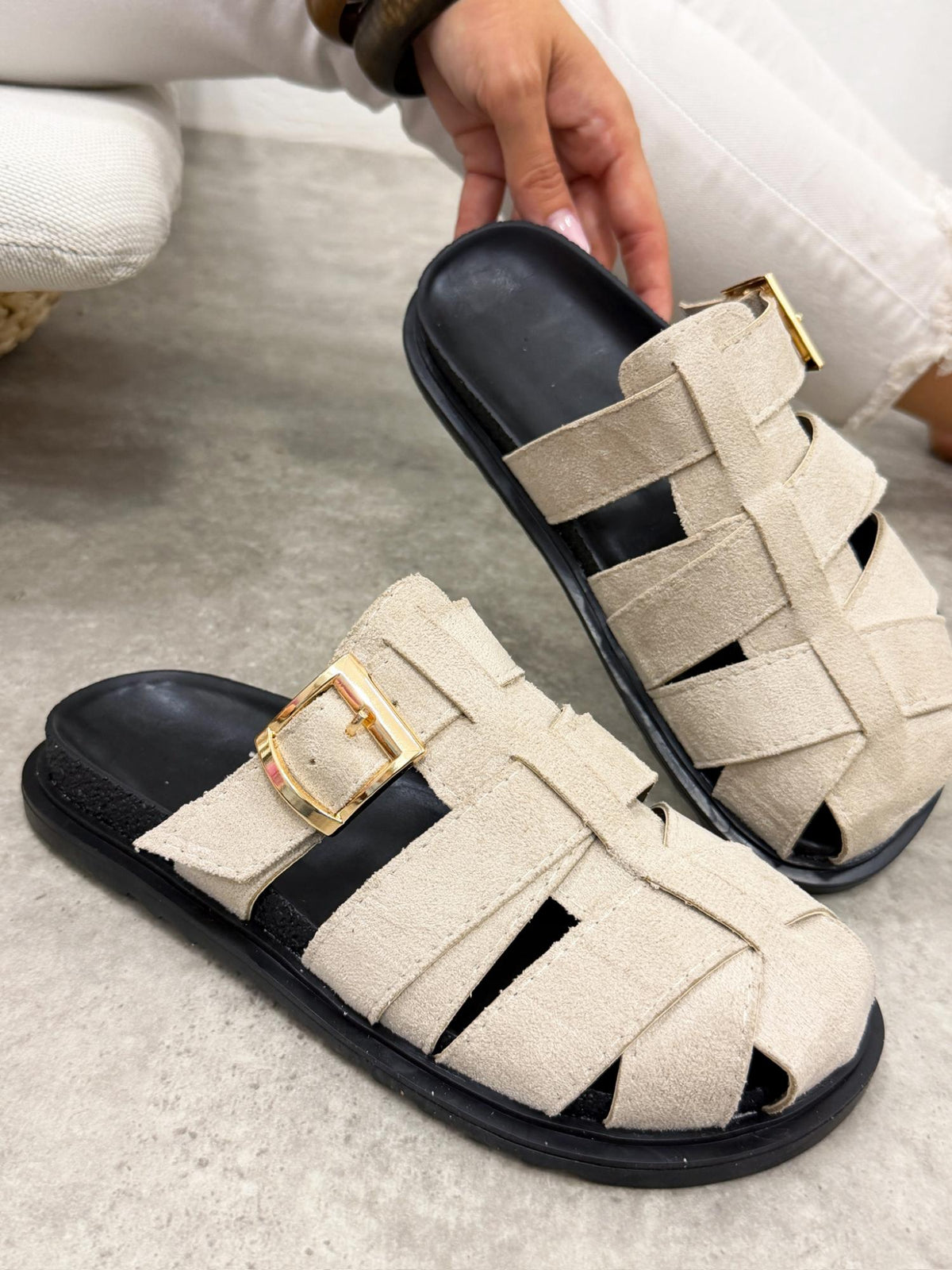 Women Slippers and Mules G494 - BEIGE