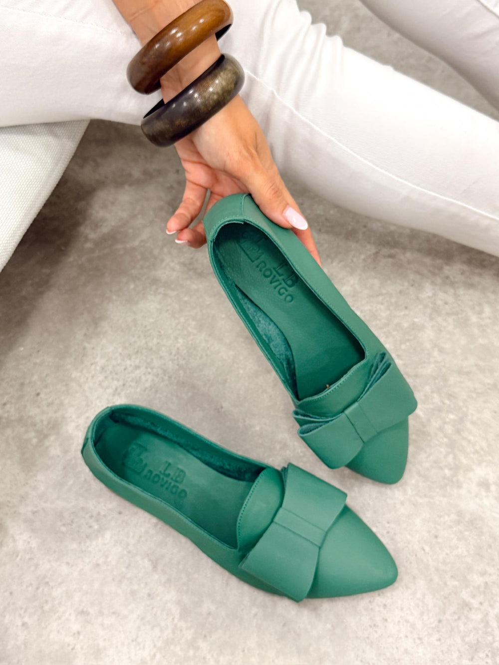 Flat leather shoes G395 - GREEN