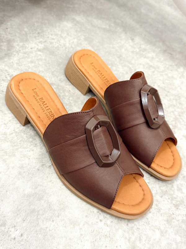 Leather slippers G411 - BROWN