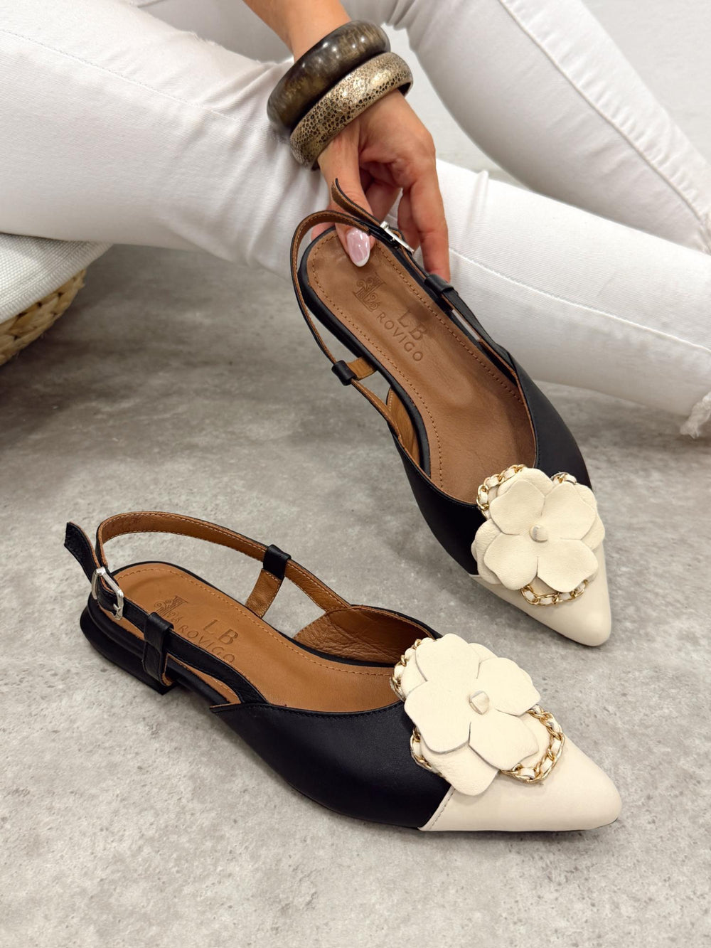 Leather sandals G385 - BLACK