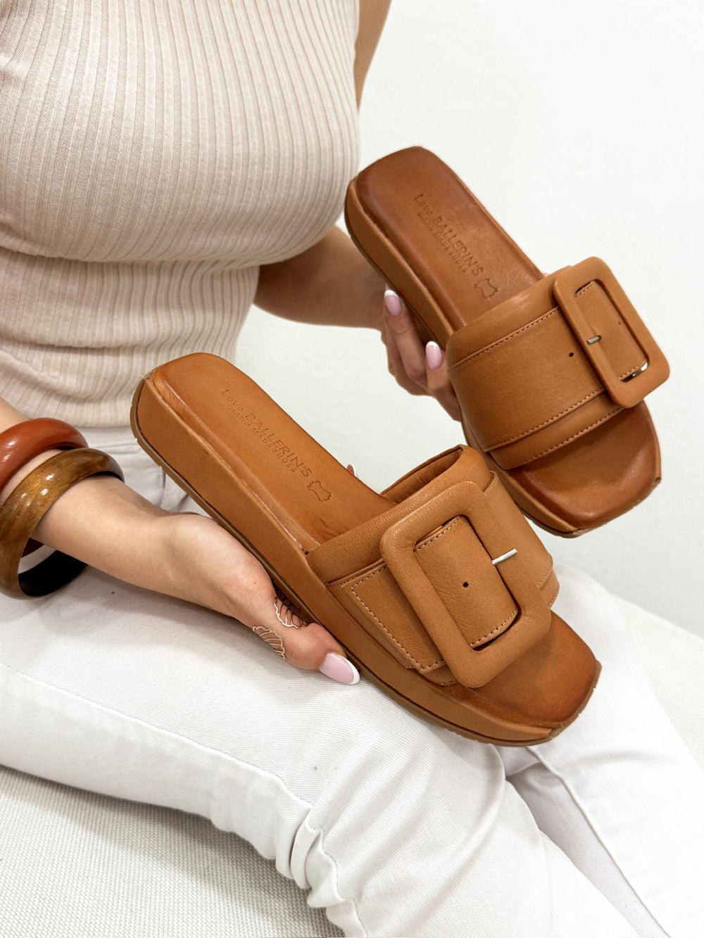 Papuci din piele G207 - CAMEL