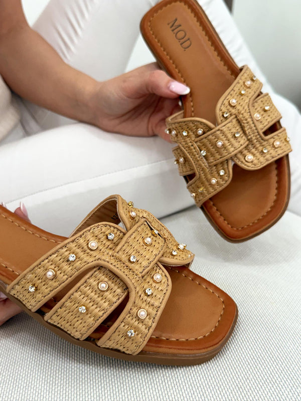 Women Slippers and Mules G107 - BEIGE
