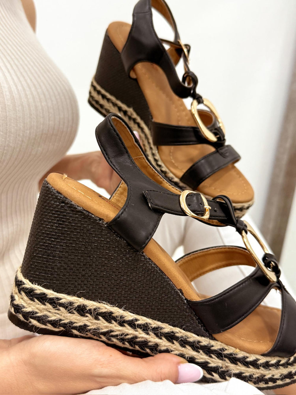 Women sandals G213 - BLACK