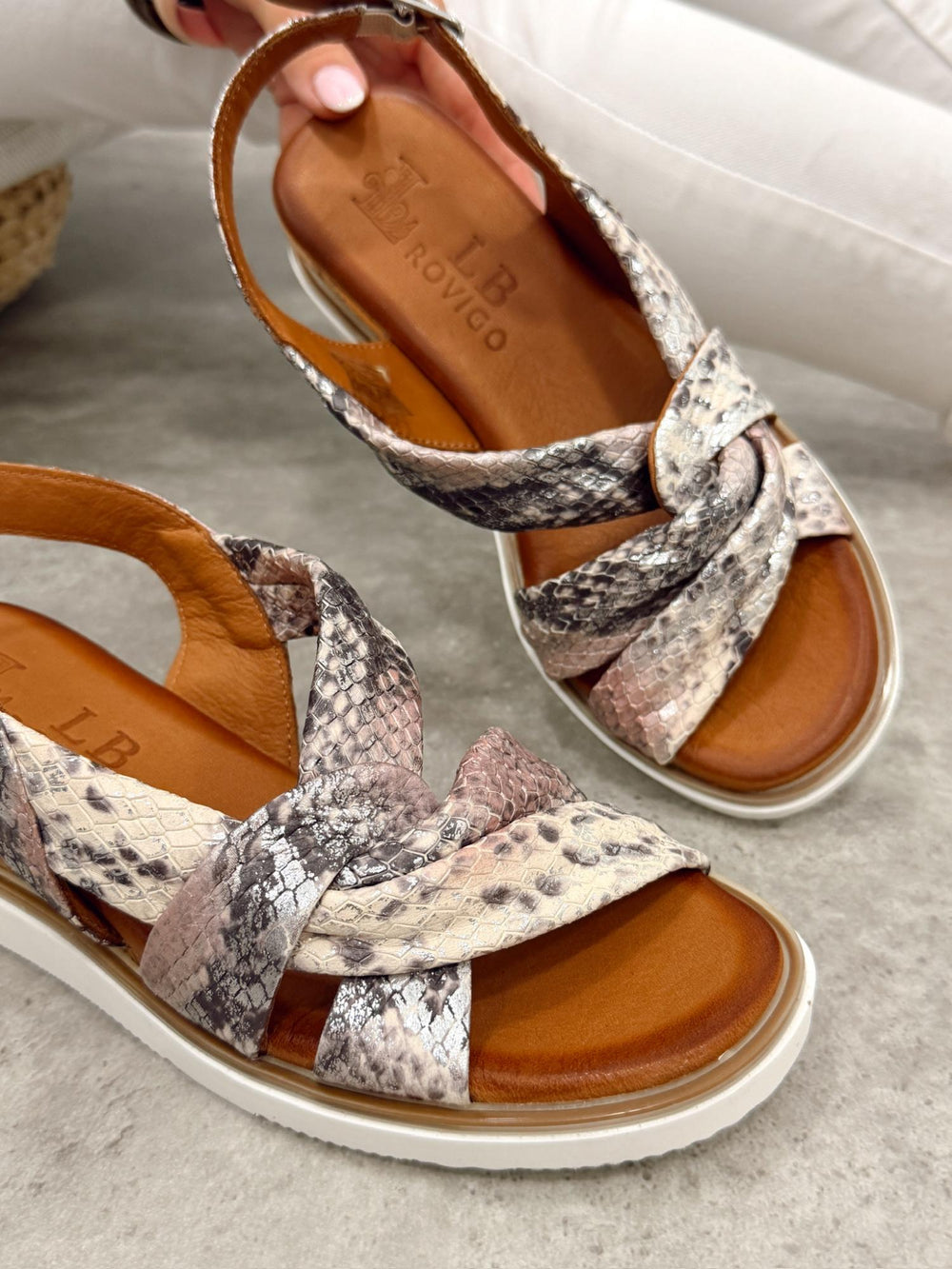 Sandale din piele G388 - MULTICOLOR