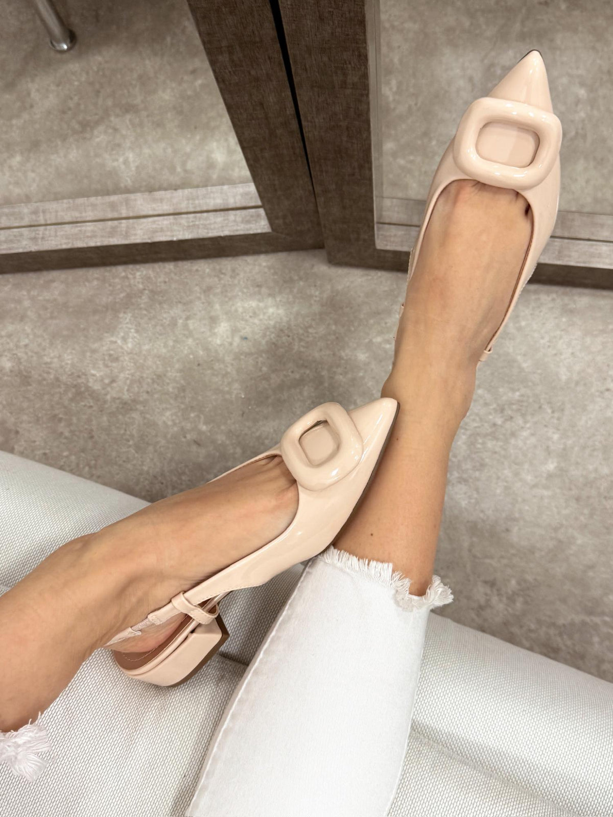 Women sandals G230 - BEIGE