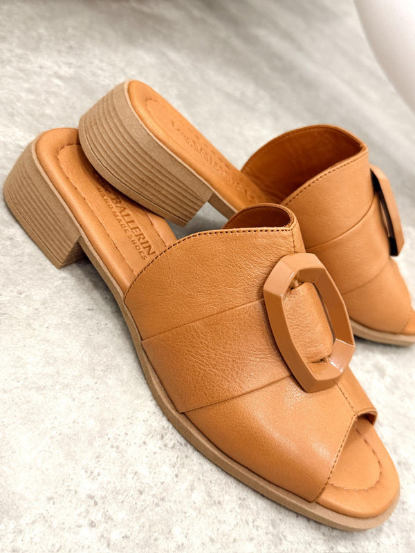 Leather slippers G411 - CAMEL