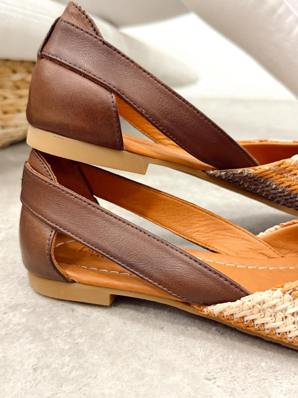 Leather sandals G415 - BROWN