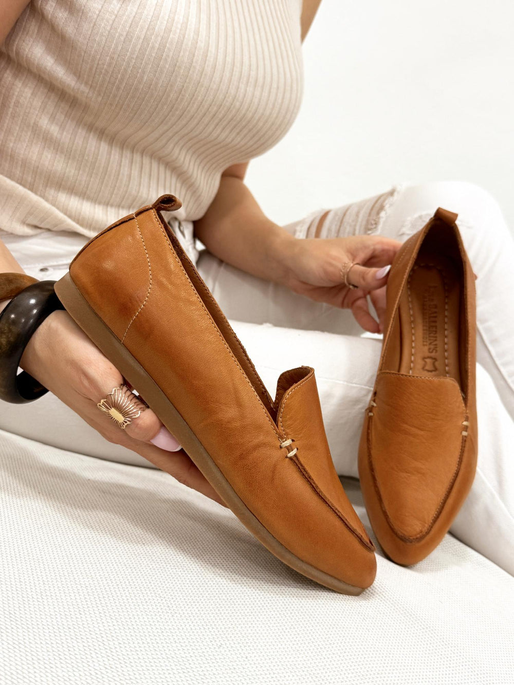 Flat leather shoes G192 - CAMEL